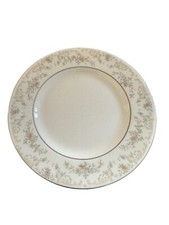 x 7 Royal Doulton The Romance