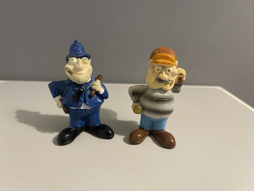 Cop robber figurine - cop,