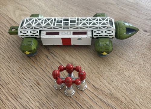 1974 die cast dinky toys - die,