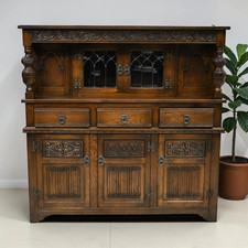 Old Charm Gothic Court