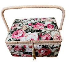 MEDIUM FABRIC / WOODEN SEWING