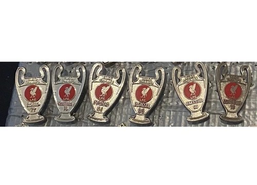 Liverpool pin badge set - pin,