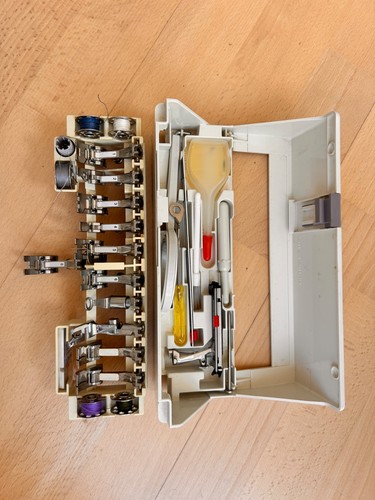Bernina 1020 accessory - , box