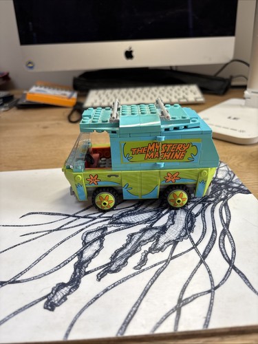 Scooby doo mystery machine - scooby, van