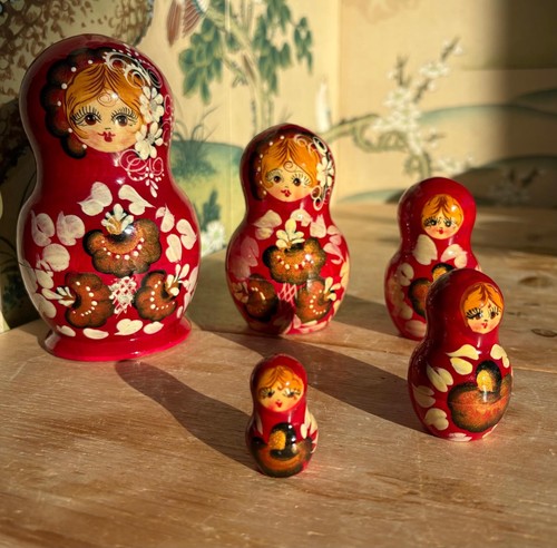 Wooden russian nesting dolls - nesting,