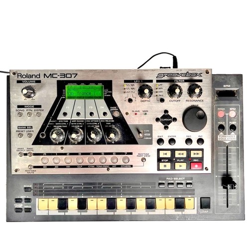 Roland mc307 groovebox digital - roland,