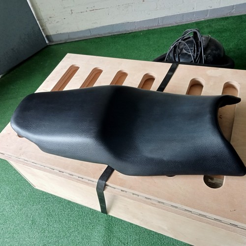 Honda vfr 750 rc36 seat - vfr,