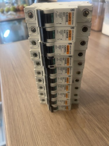 Merlin gerin c60hc single - c60hc, pole