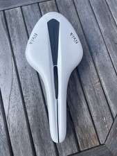 Fizik Arione R3 Open Saddle -