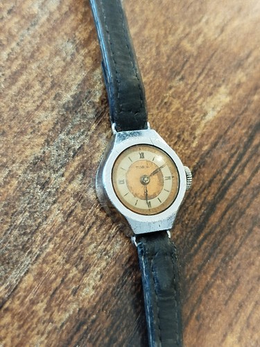 Timor women vintage - timor, 15