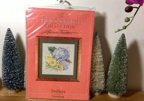 Twilleys cross stitch - cross, kit