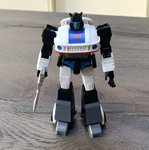 Hasbro transformers autobot - hasbro,