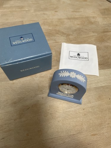 Wedgwood clock blue and white - and,