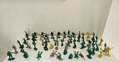 Set toy soldiers - 63,