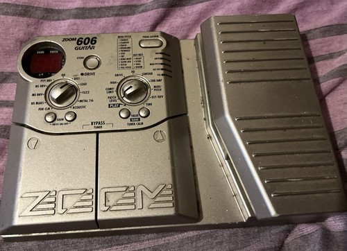 Zoom 606 guitar multi effects - 606,