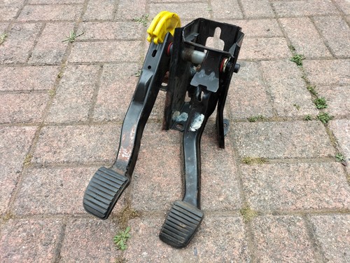 Ford sierra pedal - pedal, suit