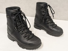 LOWA Black Leather Goretex