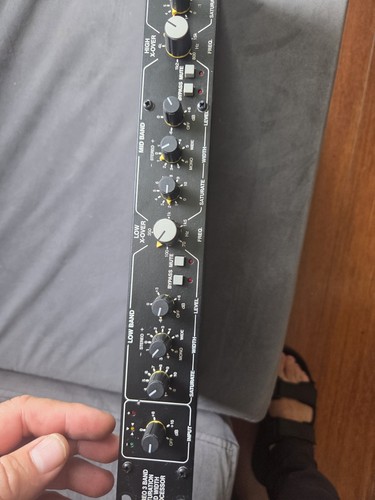 Drawmer 1976 stereo band - stereo, 3-band