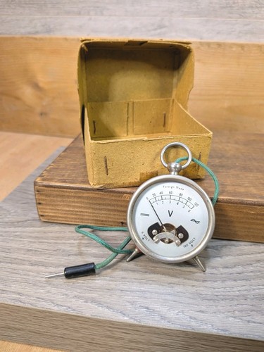 Vintage 1920s 30s pocket watch - 1920s-30s,