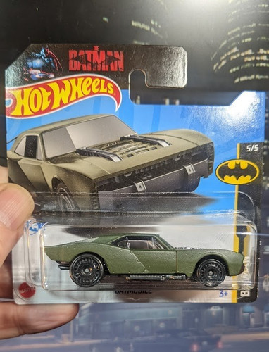 Batman batmobile hot wheels - hot,