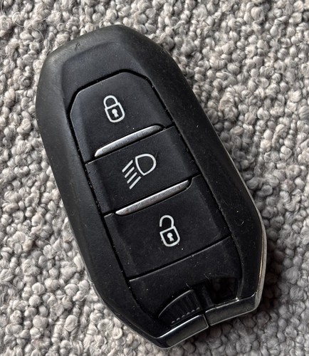 Genuine peugeot button - 3,