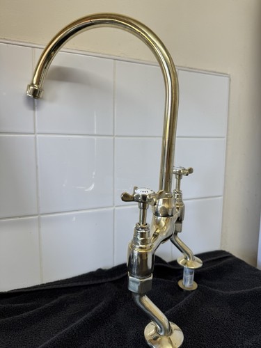 Solid brass swan neck kitchen - brass,