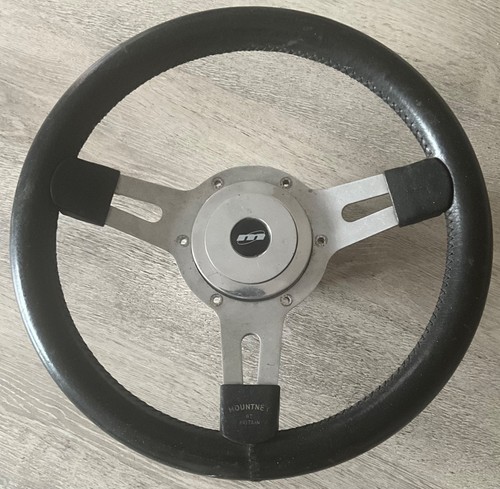 Mountney steering wheel - 13”,