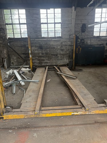 Post car lift - /, vehicle
