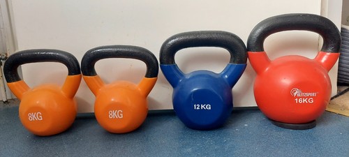 Kettlebell set 2x8kg 1x12kg - set,