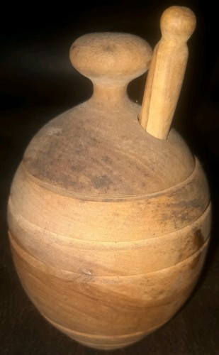 Vintage 1990 wooden - 1990, beehive