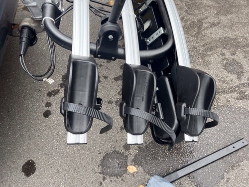 Three bike tow - bar, mounting