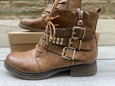 Womens Unknown Avant Garde