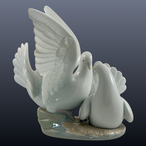 Lladro pair doves nesting - lladro,