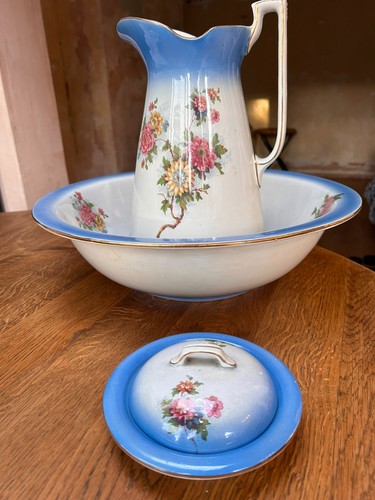Antique wash jug and - bowl, set