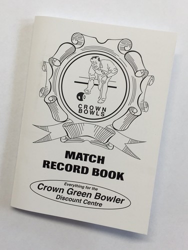 Crown green bowls - green, match