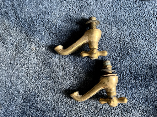 Vintage brass hot and - , cold