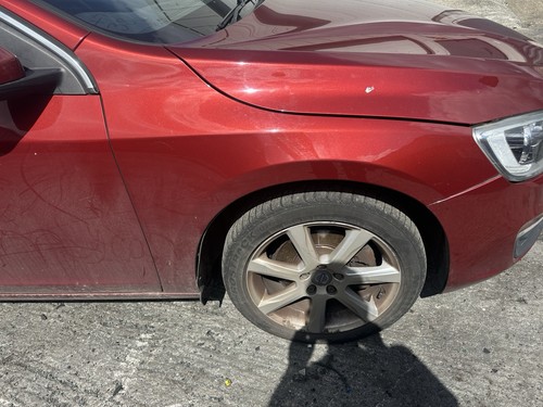 Volvo s60 v60 drivers - volvo, red