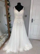 Stunning Ronald Joyce-