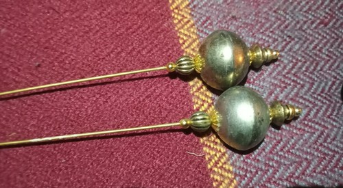 Two lovely long hat - two, pin's