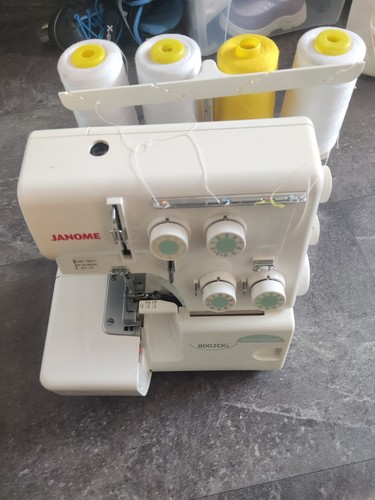 Janome 8002dg overlocker - janome,
