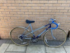 Raleigh Wisp B4 1980’s Vintage Mixte Frame Ladies Bike. 21” Frame 26” Wheels.