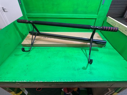 Ikon pull bar - ikon, doorway