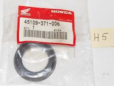 NEW NOS HONDA 1976 1981 GL1000 CB750 CBX CX500 BRAKE PISTON BOOT 45109-371-006