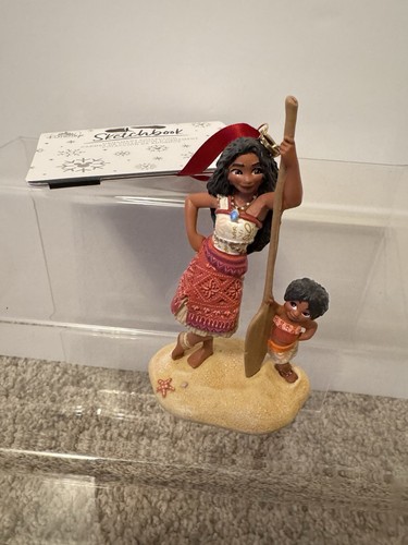 New disney store - new,