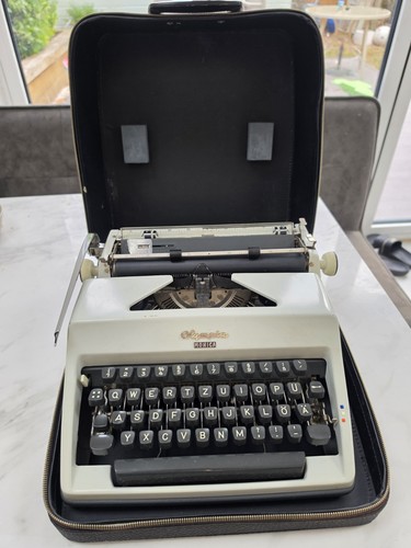 Vintage 1969 olympia monica - vintage,