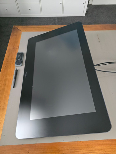 Wacom cintiq inch qhd - cintiq,