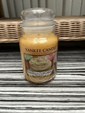 Yankee Candle Vanilla Cupcake Large Candle 623g Jar
