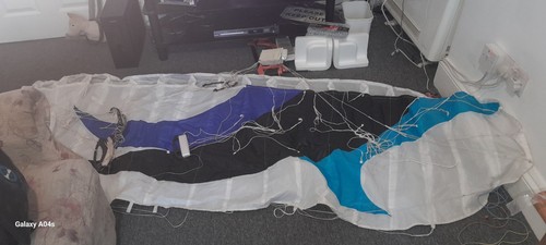 Land board and kites - land,