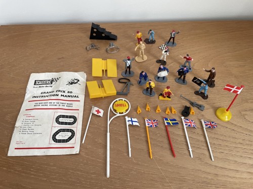 1960 scalextric figures and - scalextric,