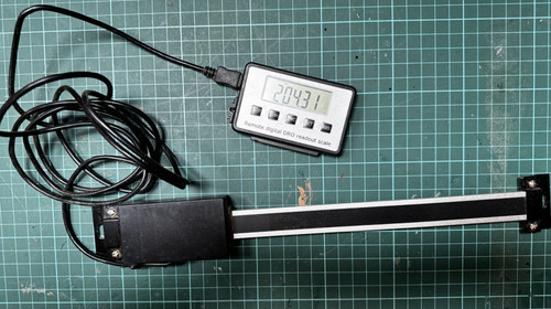Accurate digital readout - readout, scale